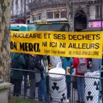 Manifestation contre le nuclaire  Paris le 17 janvier 2003 photo n4 